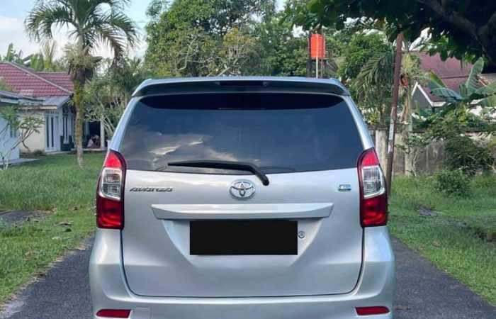 01 Avanza 2017 02 Toyota Avanza 2017 M/T Putih