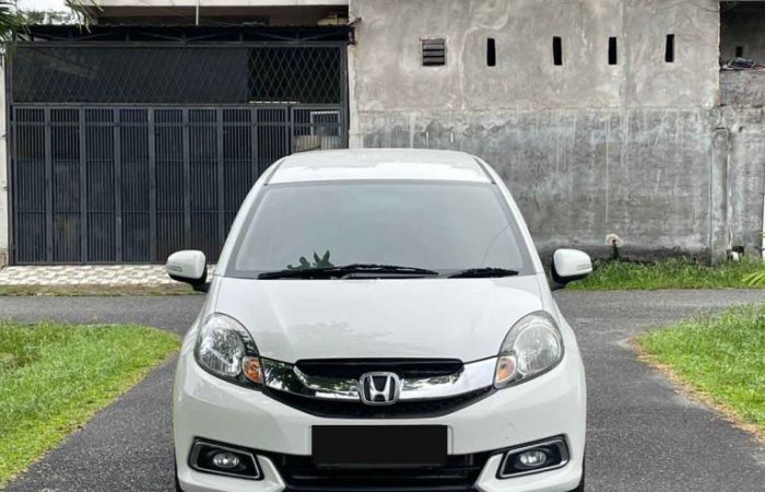 01 mobilio e cvt01 Honda Mobilio E CVT Prestige