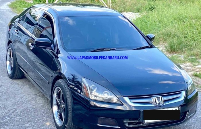 02 Accord 01 HONDA ACCORD CM5 VTI 2005 A/T