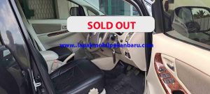 Toyota Innova Luxury 2012 Premium